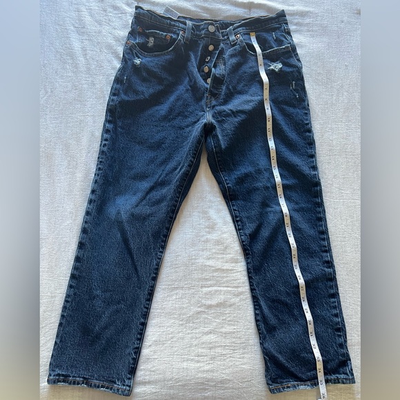 Levi’s women’s 501 dark wash jeans. W32,L26. - Picture 4 of 7